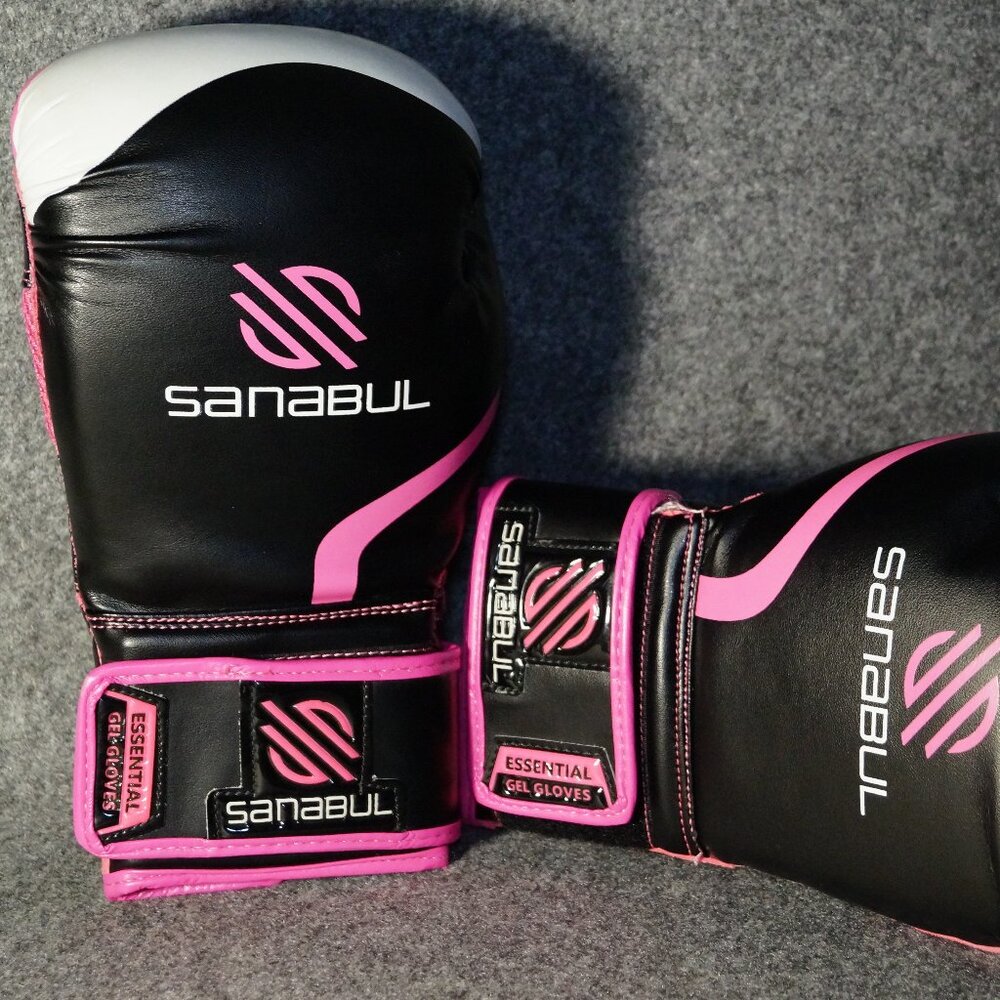 Sanabul Essential Gel Training Boxing Gloves Pink 8oz – Excellent Preowned
